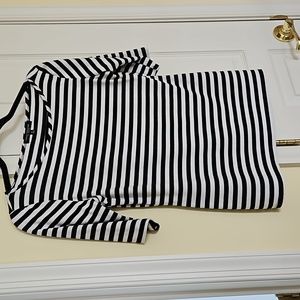 Green Envelope short sleeve black and white striped boat neck tee